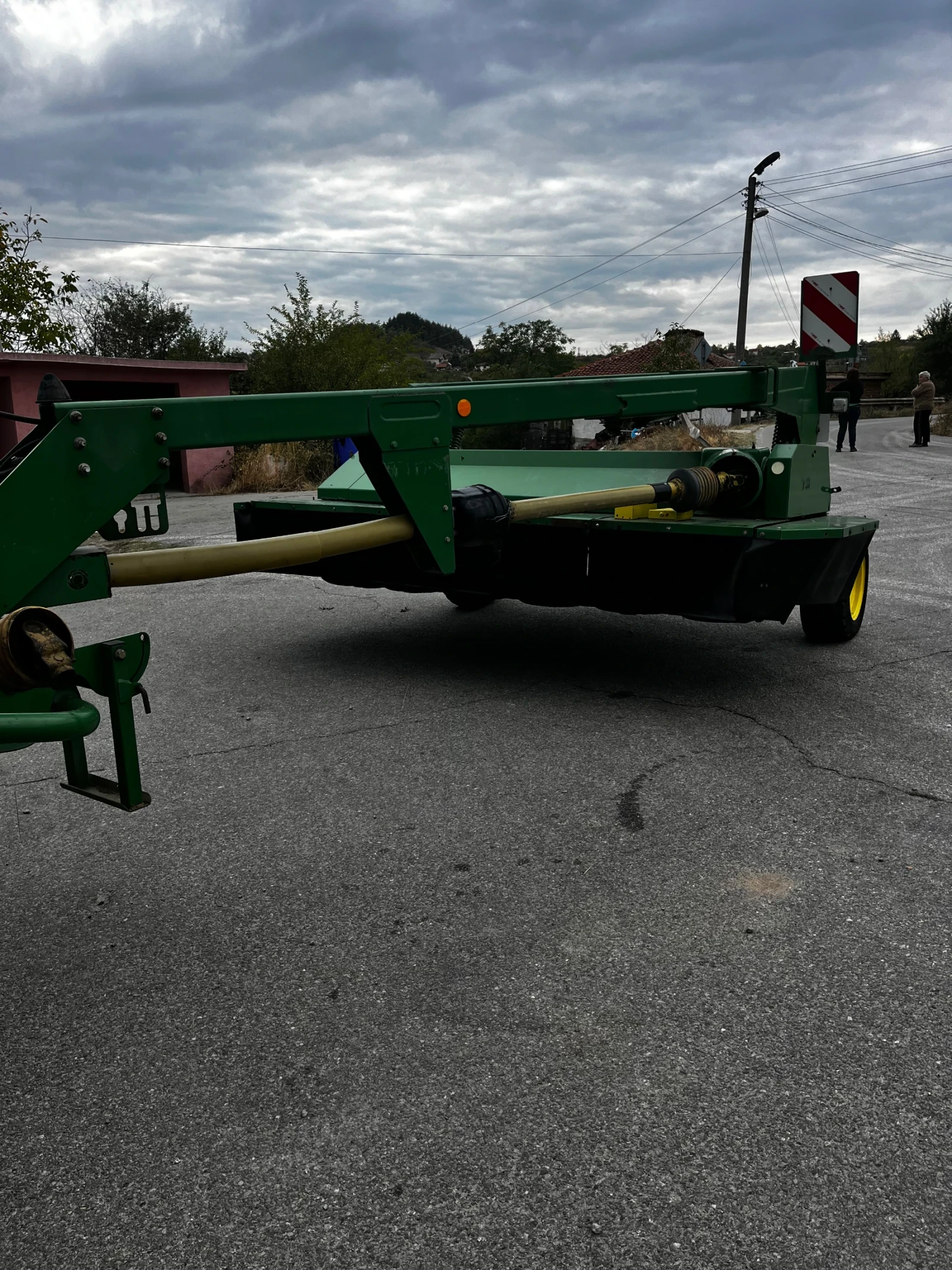 Сенокосачка John Deere John Deere 1365 - 2014 - изображение 4