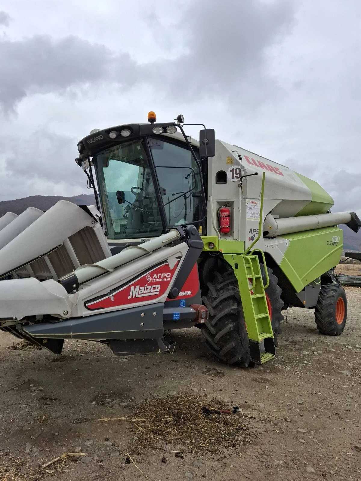 Комбайн Claas Tucano, снимка 4 - Селскостопанска техника - 54556676