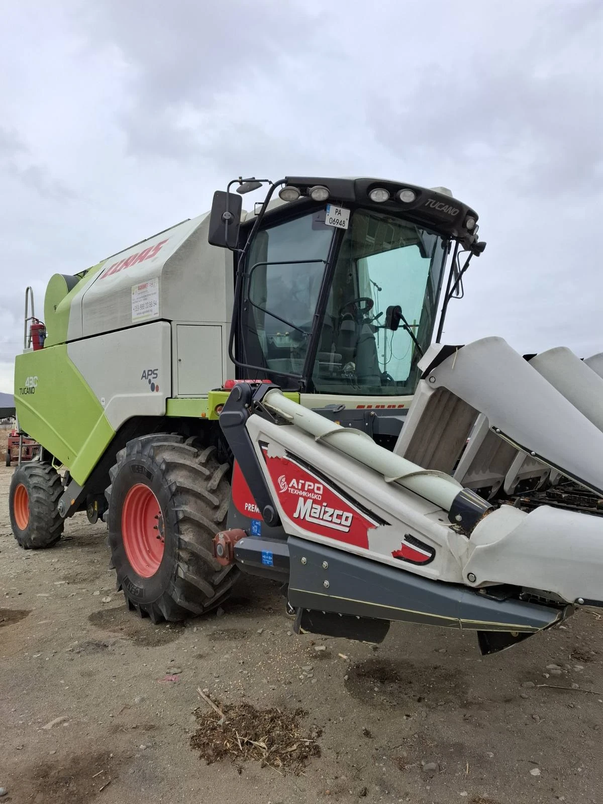 Комбайн Claas Tucano, снимка 5 - Селскостопанска техника - 54556676