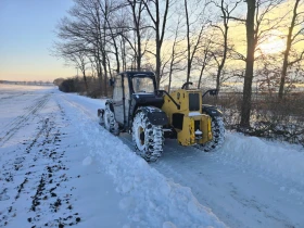 Телескопични товарачи Caterpillar TH 407, снимка 4