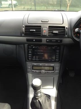 Toyota Avensis 2.0D4D 126. NAVI | Mobile.bg    10