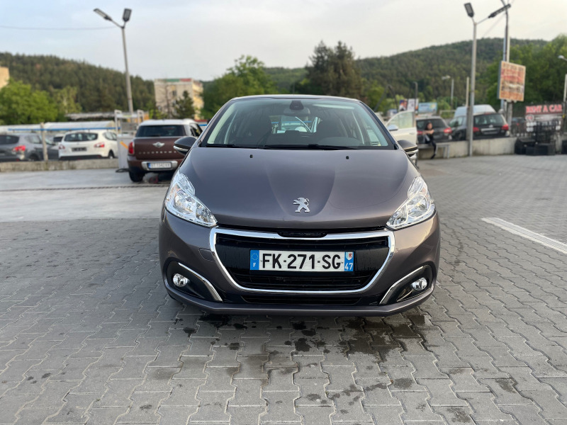 Peugeot 208 1.2, снимка 2 - Автомобили и джипове - 46371156