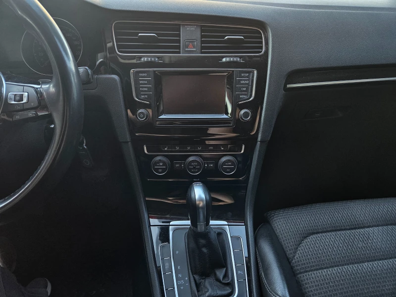 VW Golf 2.0TDI HIGHLINE DSG, снимка 7 - Автомобили и джипове - 47228525