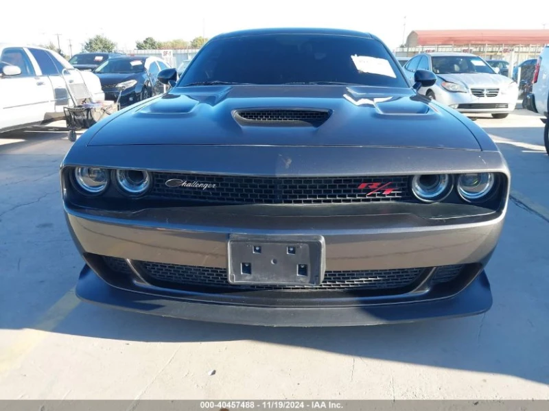 Dodge Challenger 6.4L V-8 , 485HP Rear Wheel Drive, снимка 10 - Автомобили и джипове - 48132629