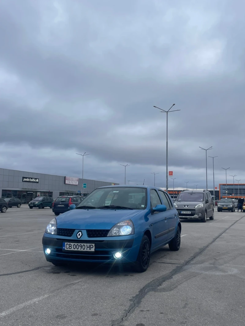 Renault Clio, снимка 1 - Автомобили и джипове - 48228167