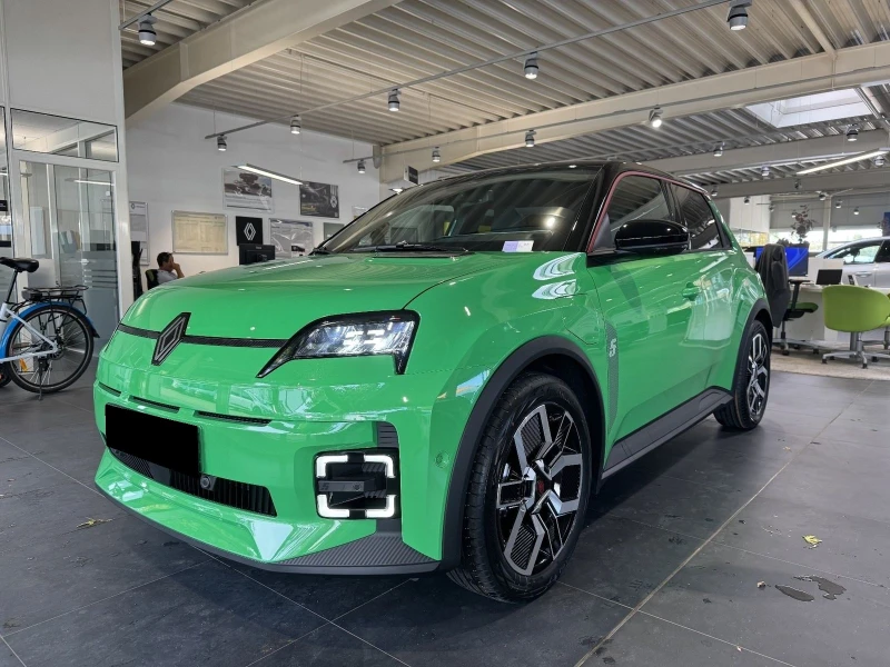 Renault 5 * DISTRONIC* H&K* LED* CAM* CARPLAY* 