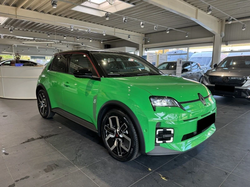 Renault 5 * DISTRONIC* H&K* LED* CAM* CARPLAY* , снимка 3 - Автомобили и джипове - 50315167