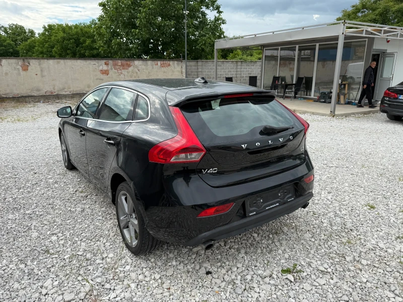 Volvo V40 2.0 D3 AUTOMAT, снимка 7 - Автомобили и джипове - 51356661