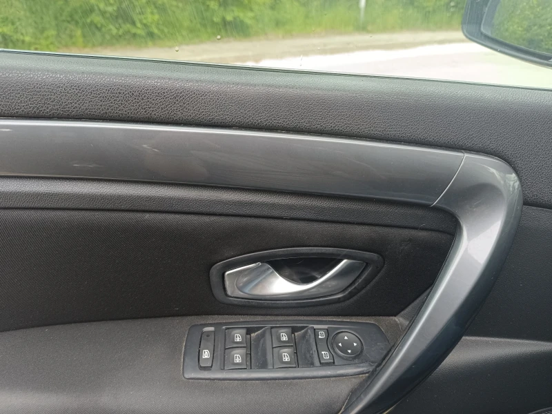 Renault Laguna 2.0 dci, 150 hp, снимка 9 - Автомобили и джипове - 52657239