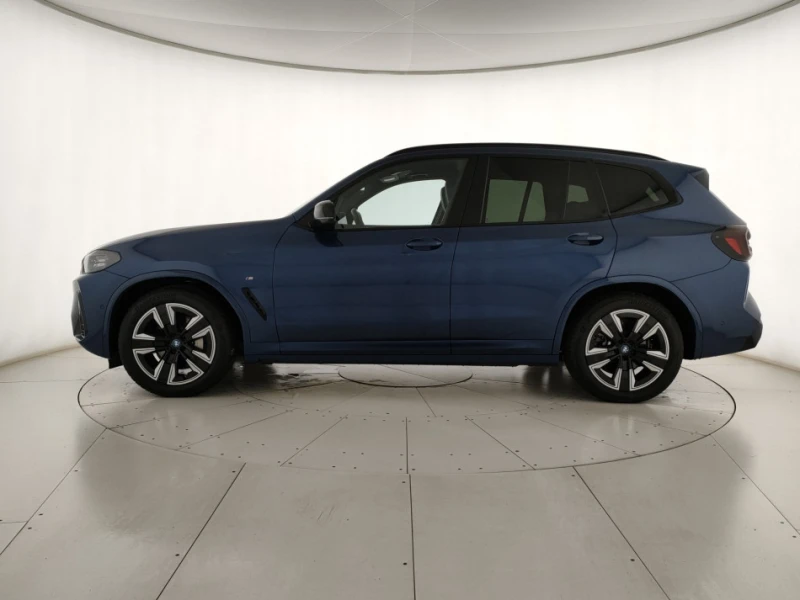 BMW iX3  Inspiring M Sport, снимка 3 - Автомобили и джипове - 51085802