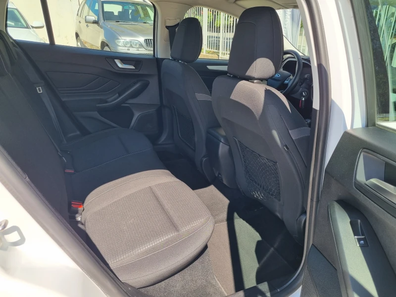 Ford Focus КАТО НОВA, снимка 13 - Автомобили и джипове - 51616073