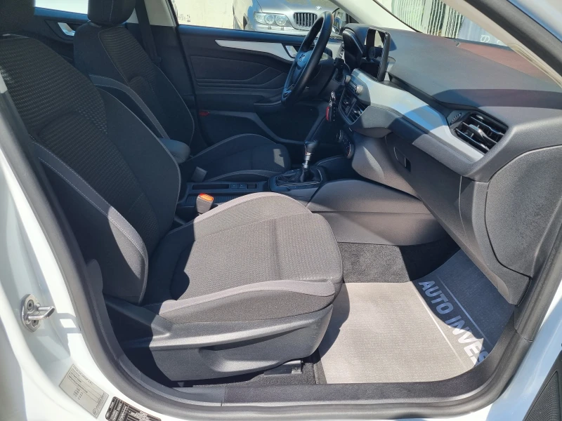 Ford Focus КАТО НОВA, снимка 14 - Автомобили и джипове - 51616073