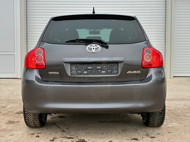 Toyota Auris 1.4 D-4D 90кс, снимка 6 - Автомобили и джипове - 51888079