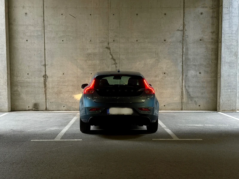 Volvo V40 НОВ ВНОС, снимка 5 - Автомобили и джипове - 52056118