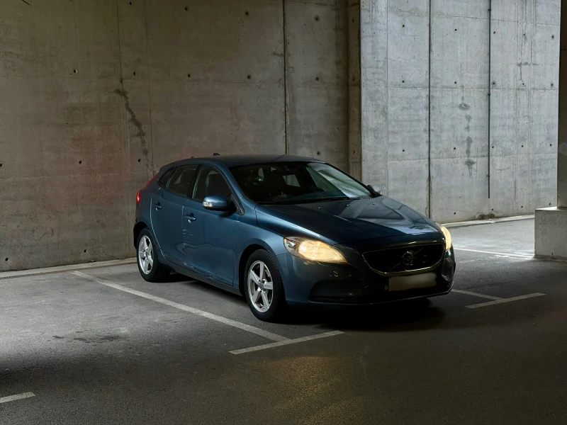 Volvo V40 НОВ ВНОС