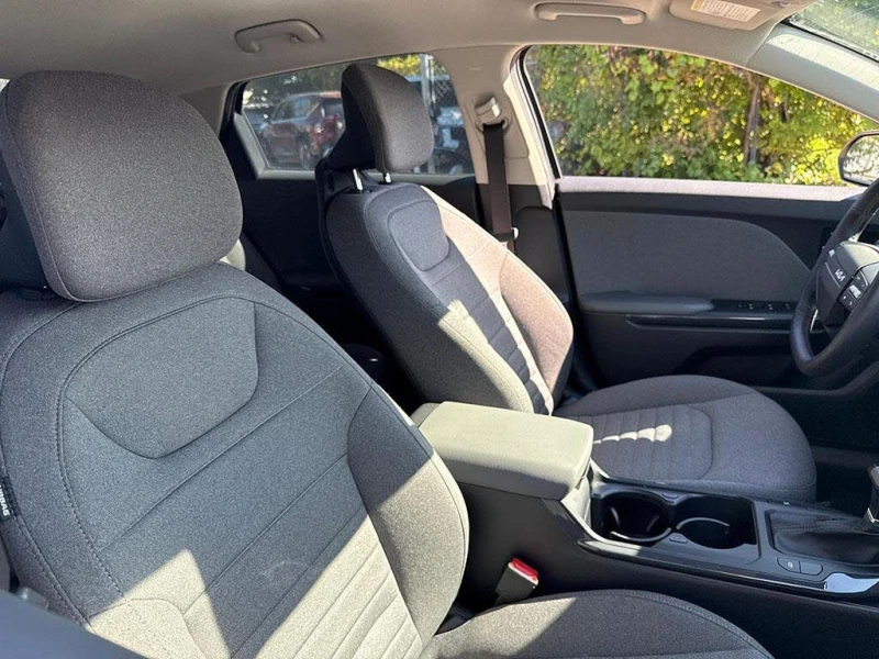 Kia K4 EX* FWD* АвтоКредит* (ЦЕНА ДО БГ), снимка 14 - Автомобили и джипове - 52618381