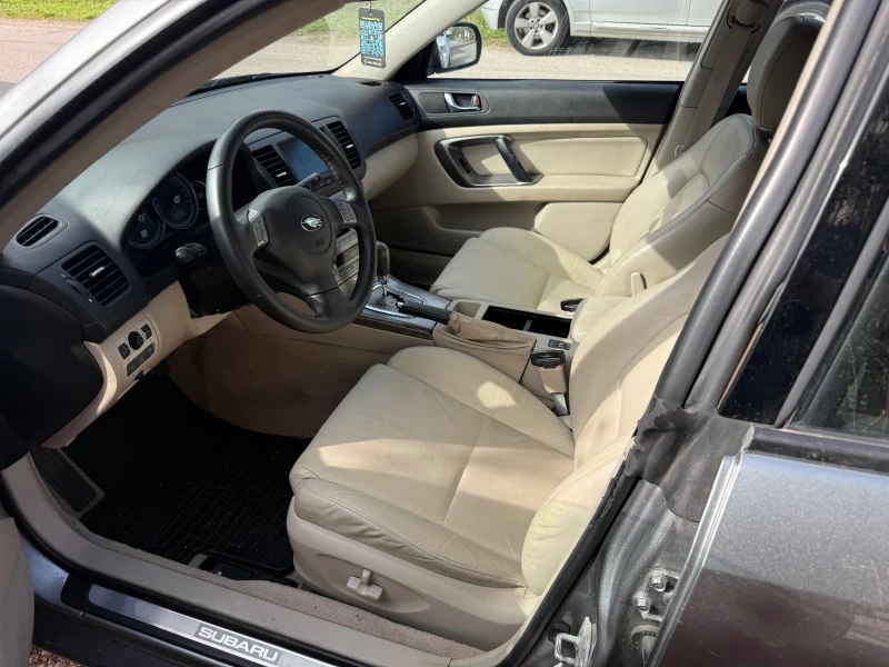 Subaru Outback 3.0 H6, снимка 6 - Автомобили и джипове - 52643951