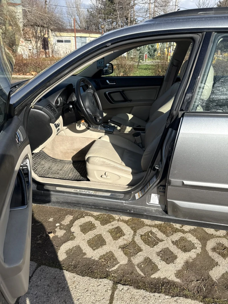 Subaru Outback 3.0 H6, снимка 9 - Автомобили и джипове - 52643951