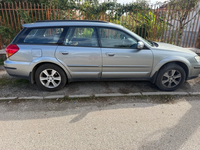 Subaru Outback 3.0 H6, снимка 5 - Автомобили и джипове - 52643951
