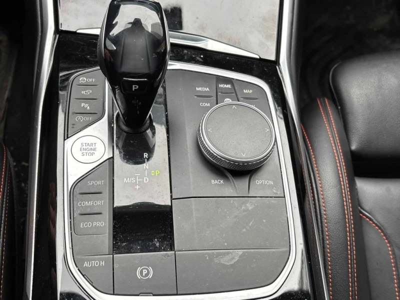 BMW 330 330i xDrive  CARFAX, снимка 12 - Автомобили и джипове - 53188542