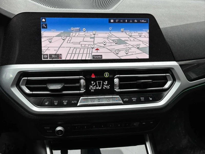 BMW 330 330i xDrive  CARFAX, снимка 9 - Автомобили и джипове - 53188542