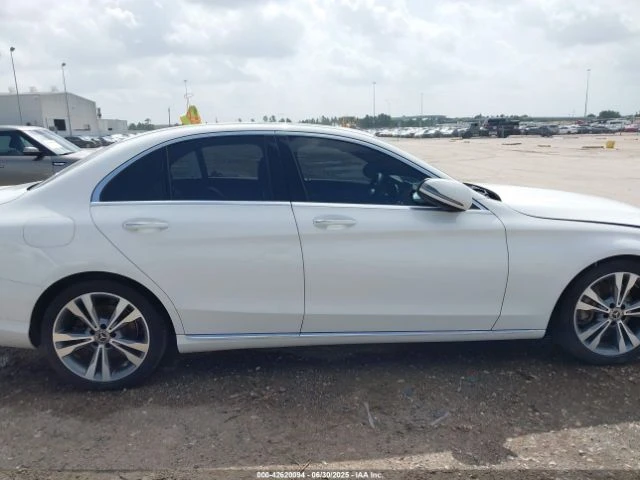 Mercedes-Benz C 300  - изображение 8