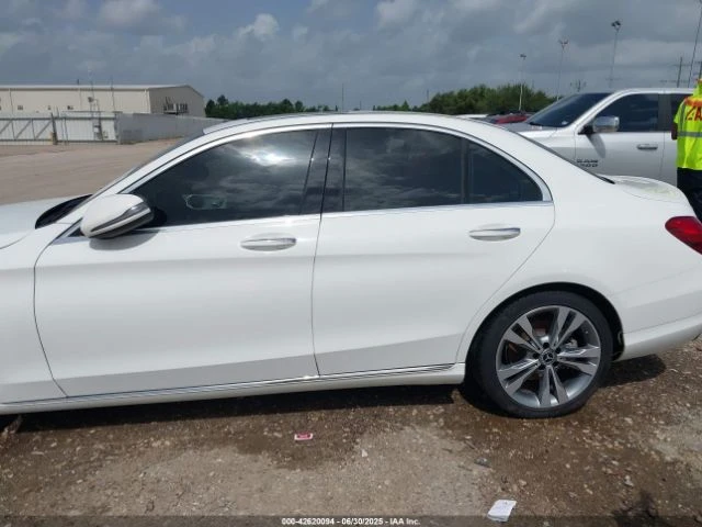 Mercedes-Benz C 300  - изображение 7