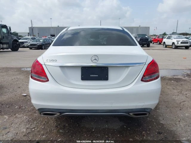 Mercedes-Benz C 300  - изображение 5