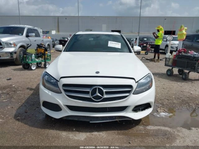 Mercedes-Benz C 300  - изображение 2