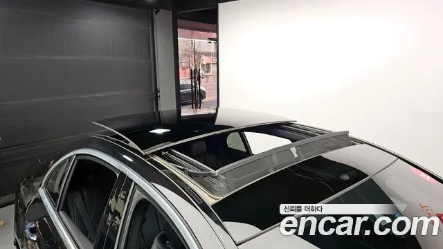 Mercedes-Benz E 350 4MATIC AMG Line, снимка 12 - Автомобили и джипове - 54459361