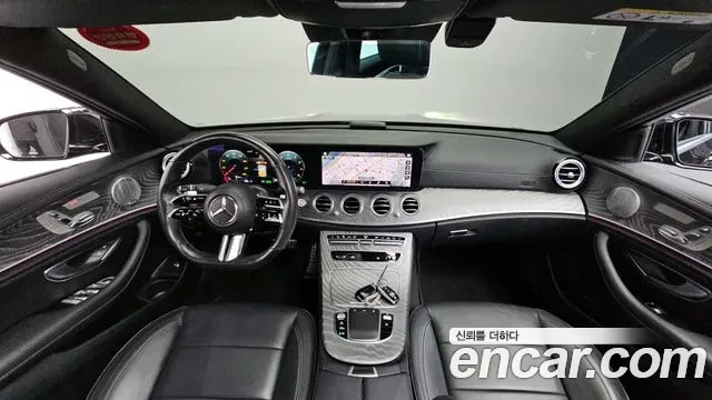 Mercedes-Benz E 350 4MATIC AMG Line, снимка 5 - Автомобили и джипове - 54459361