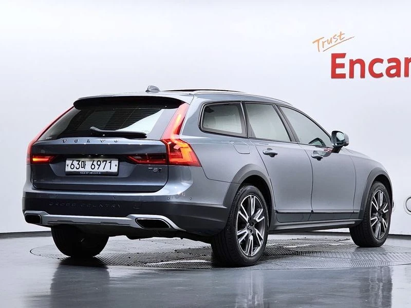 Volvo V90 T5 Pro AWD| 250к.с.| ВКЛ.ТЕХНОТЕСТ, снимка 2 - Автомобили и джипове - 55401380