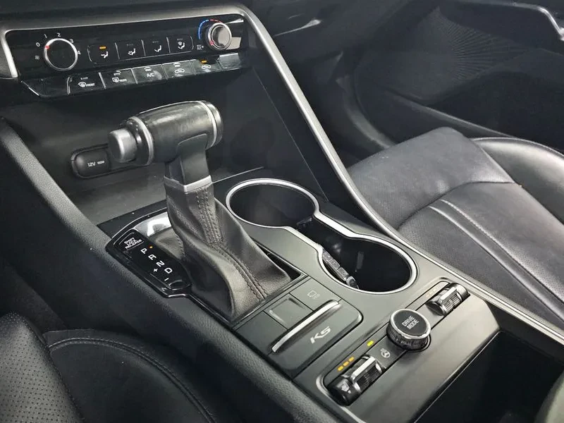 Kia K5 2.0 Lpi Standard, снимка 9 - Автомобили и джипове - 55739395