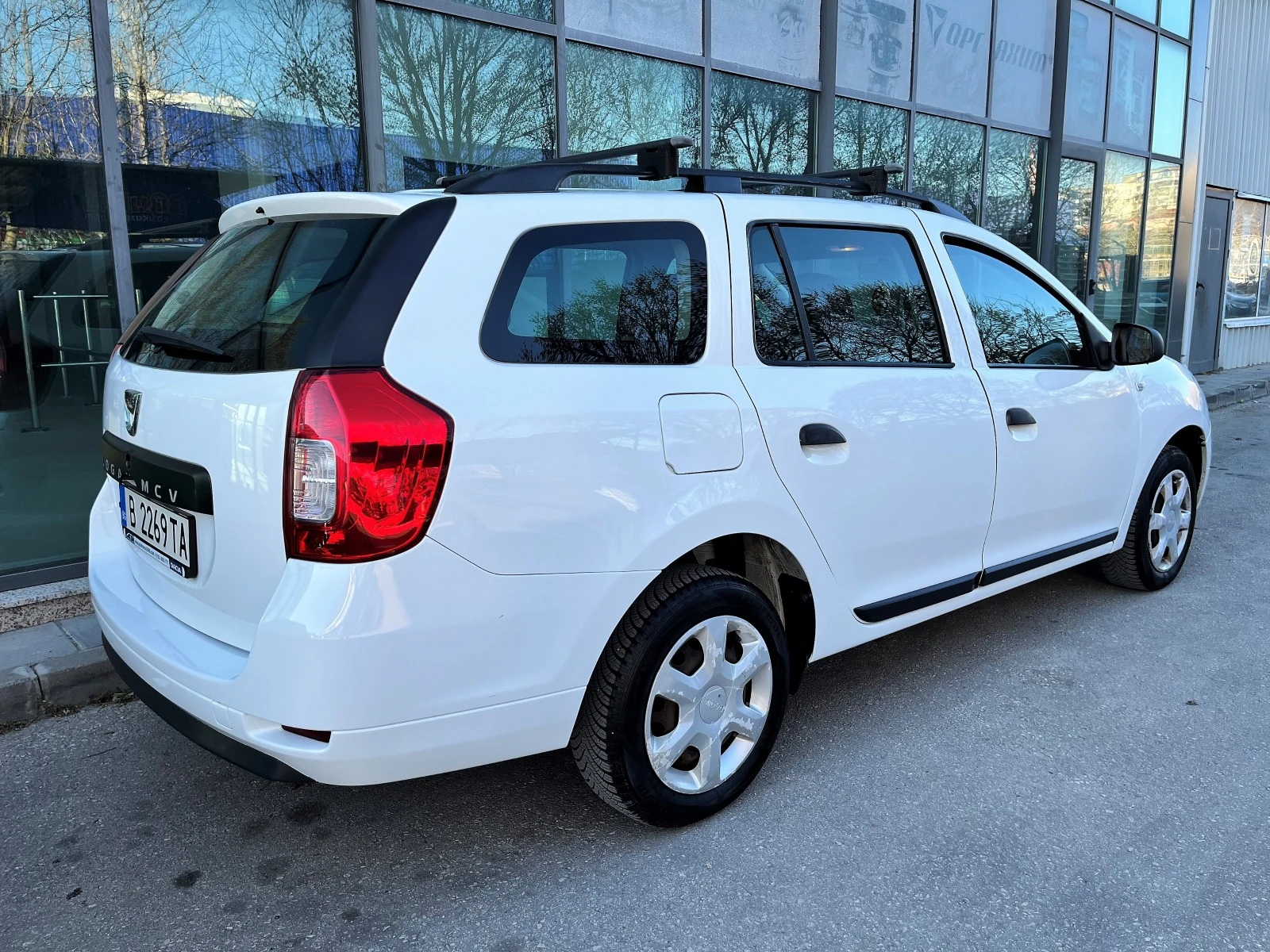 Dacia Logan MCV 0.9 TCE - изображение 6