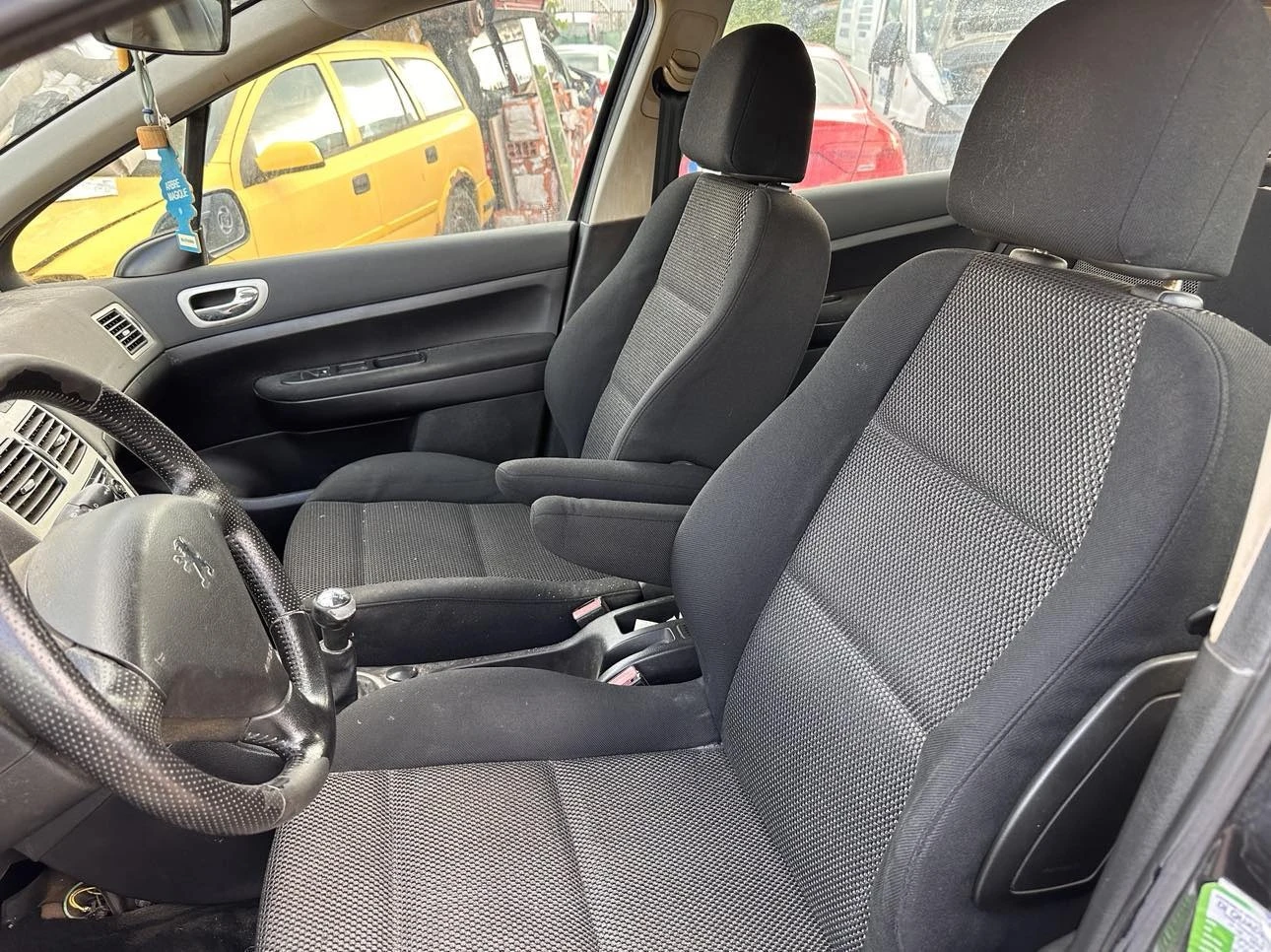 Peugeot 307 1.6HDI,Фейслифт,90кс.,2008 - изображение 9