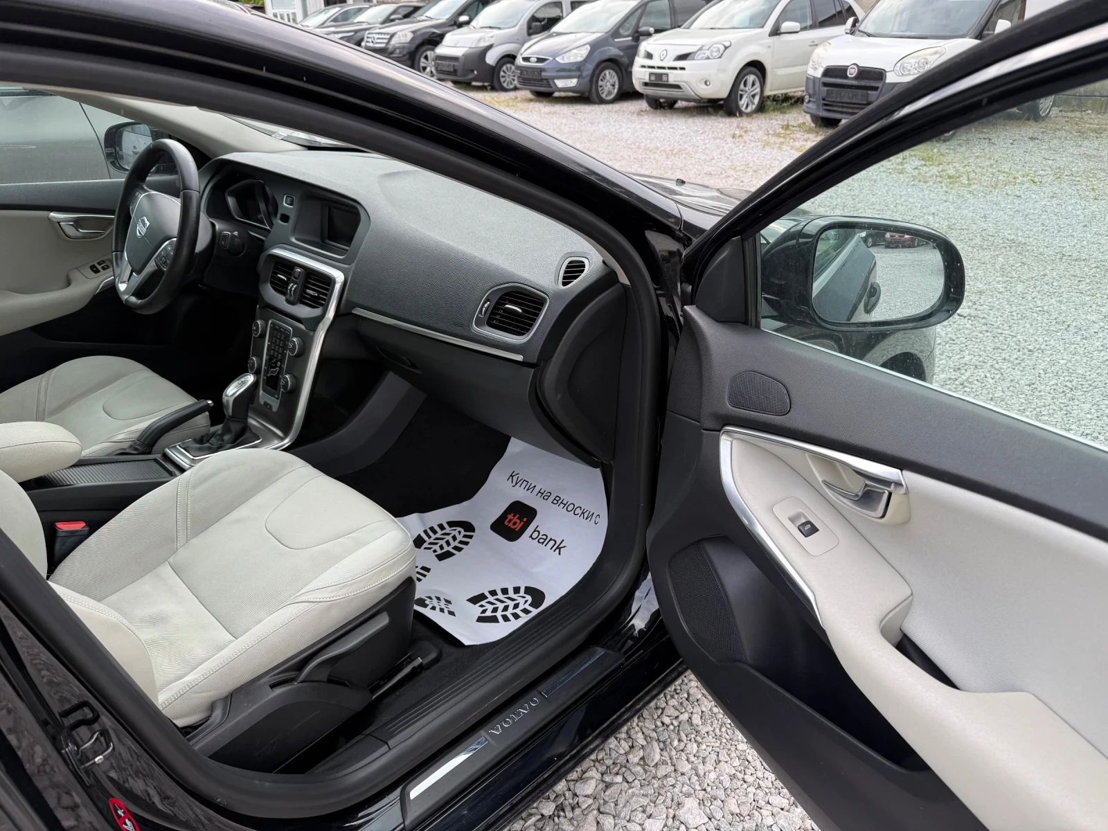 Volvo V40 2.0 D3 AUTOMAT - изображение 9