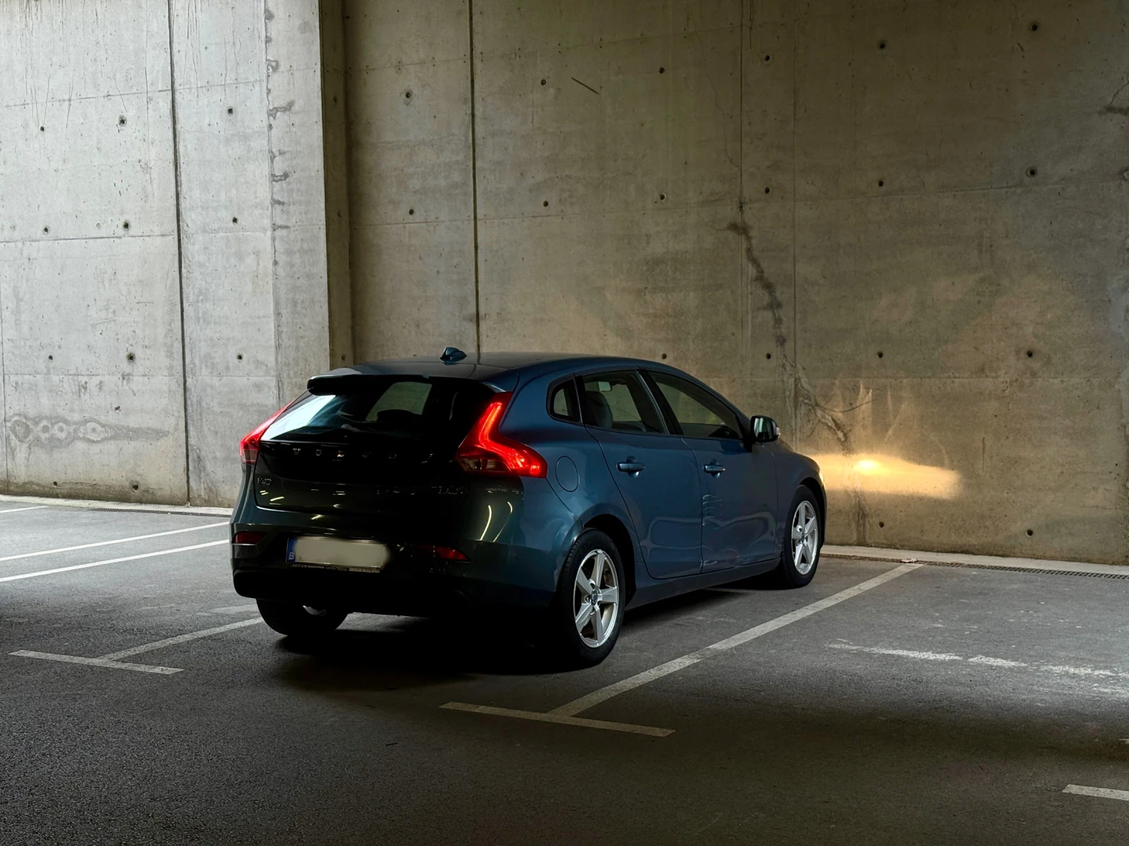 Volvo V40 НОВ ВНОС - изображение 6