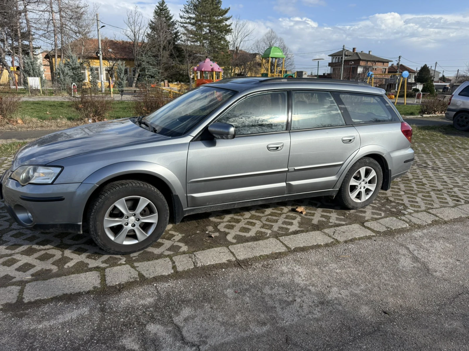 Subaru Outback 3.0 H6 - изображение 3