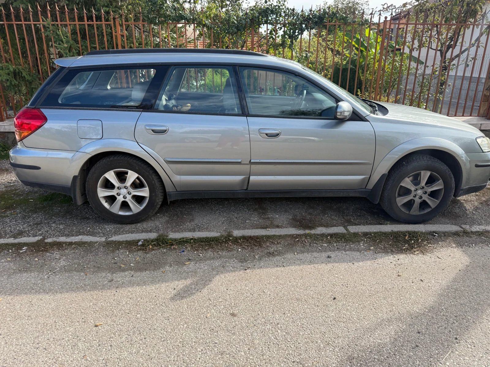 Subaru Outback 3.0 H6 - изображение 5