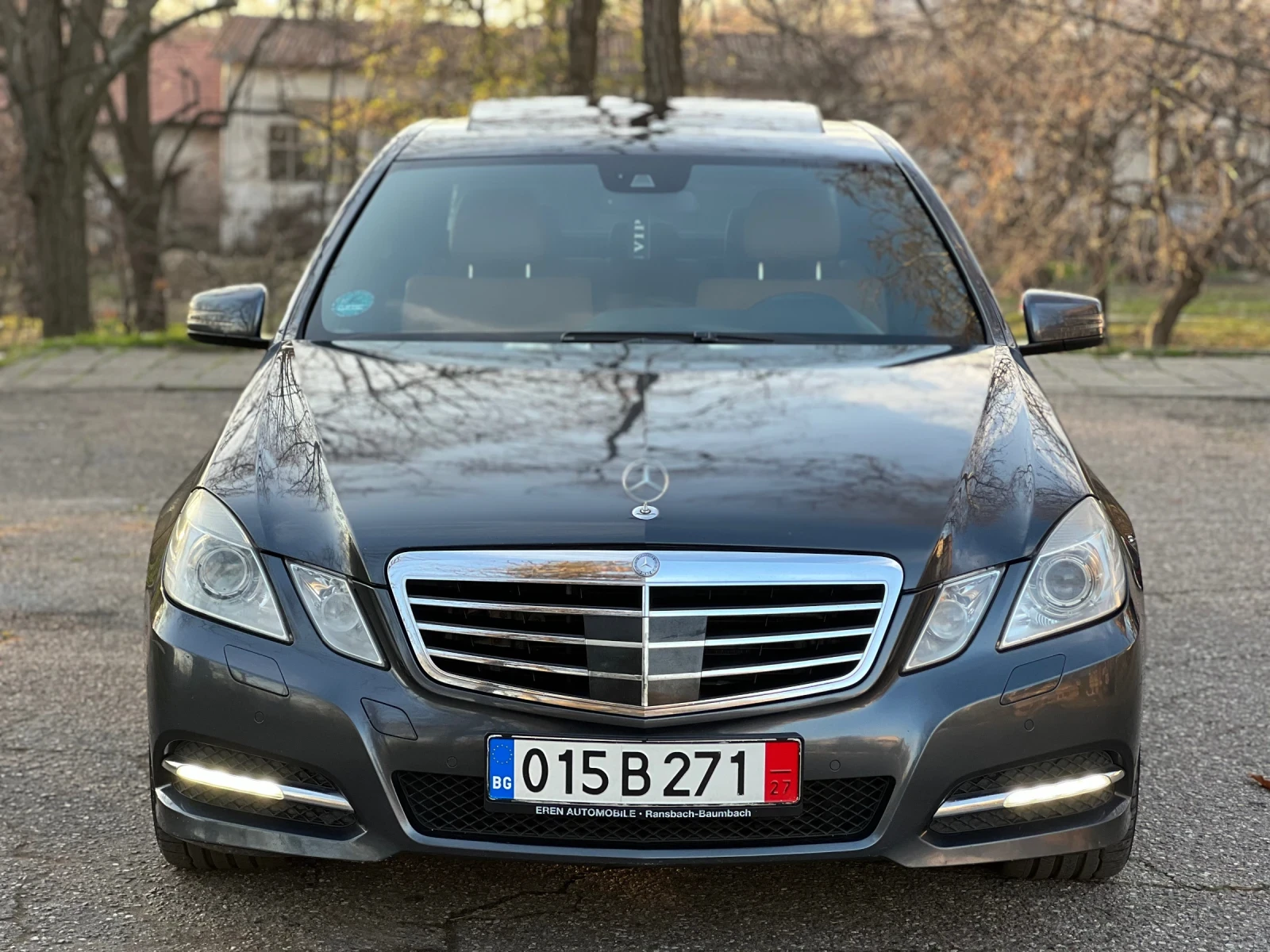 Mercedes-Benz E 350 ДИСТРОНИК/ПОДГРЕВ/ОБДУХВАНЕ/ЛЮК/МЪРТВА ТОЧКА - изображение 2