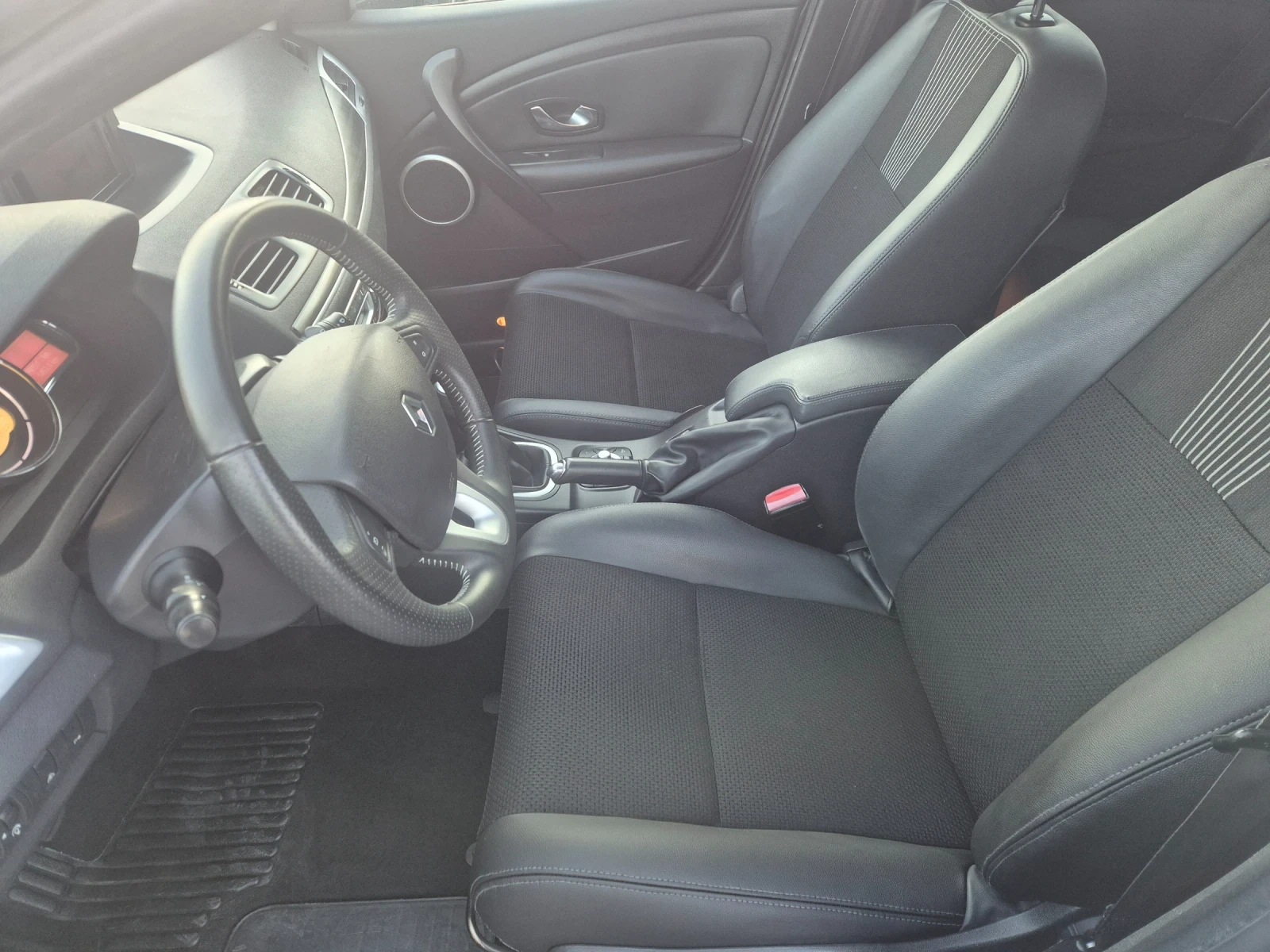 Renault Megane 1.5 dci - изображение 10