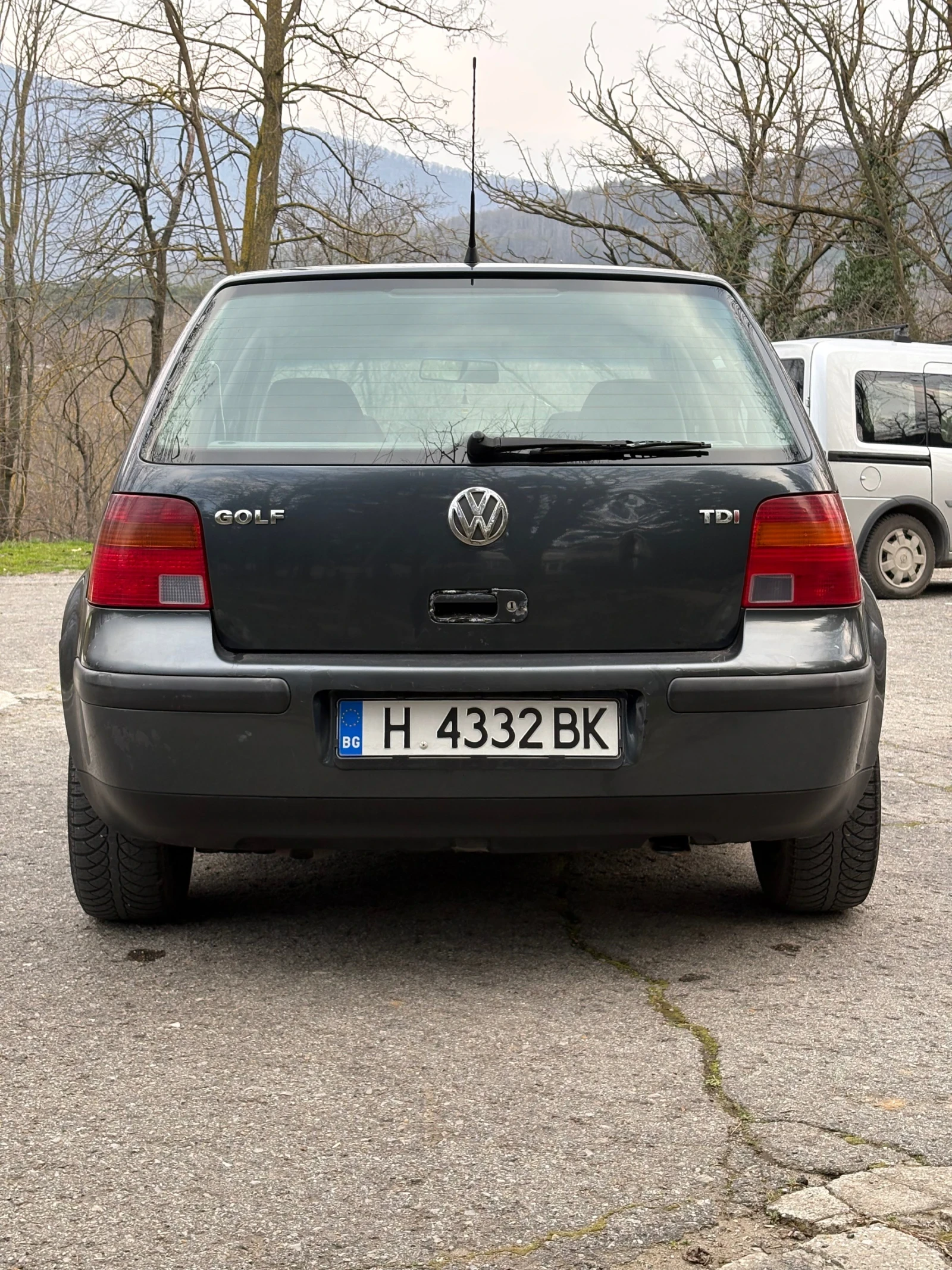 VW Golf 4 1.9tdi TOP !!!, снимка 3 - Автомобили и джипове - 53726864
