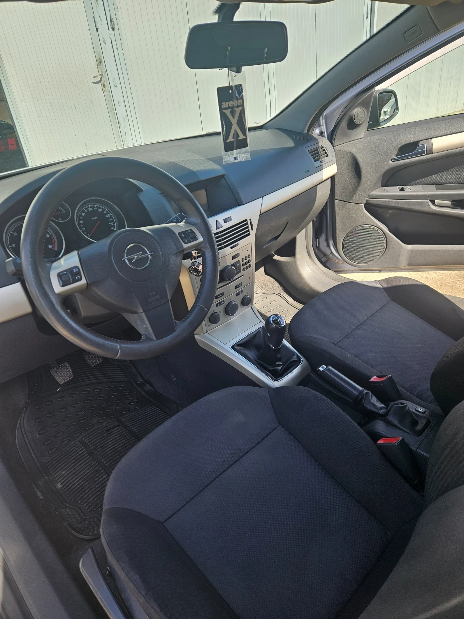 Opel Astra, снимка 10 - Автомобили и джипове - 53830749