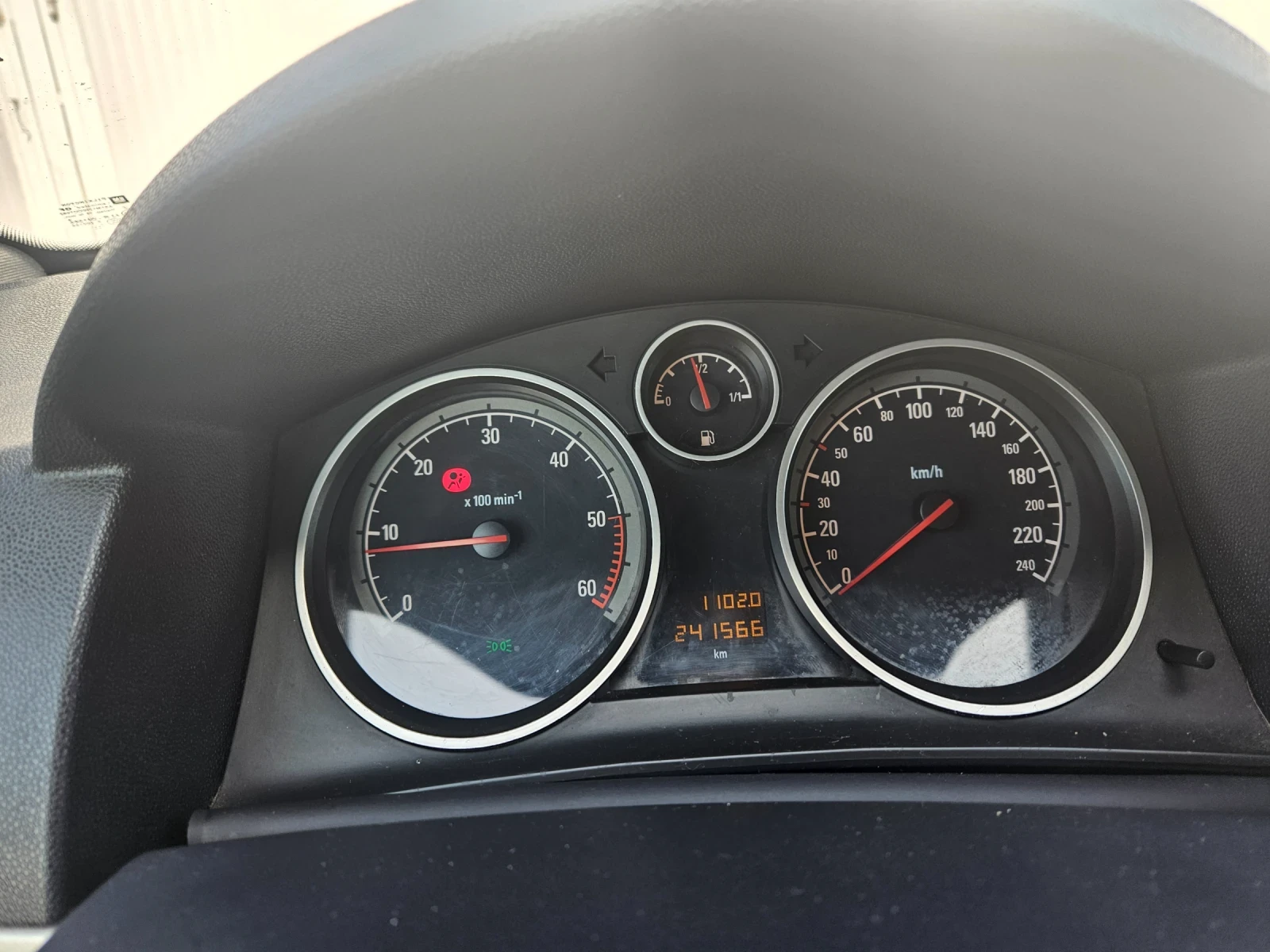 Opel Astra, снимка 8 - Автомобили и джипове - 53830749