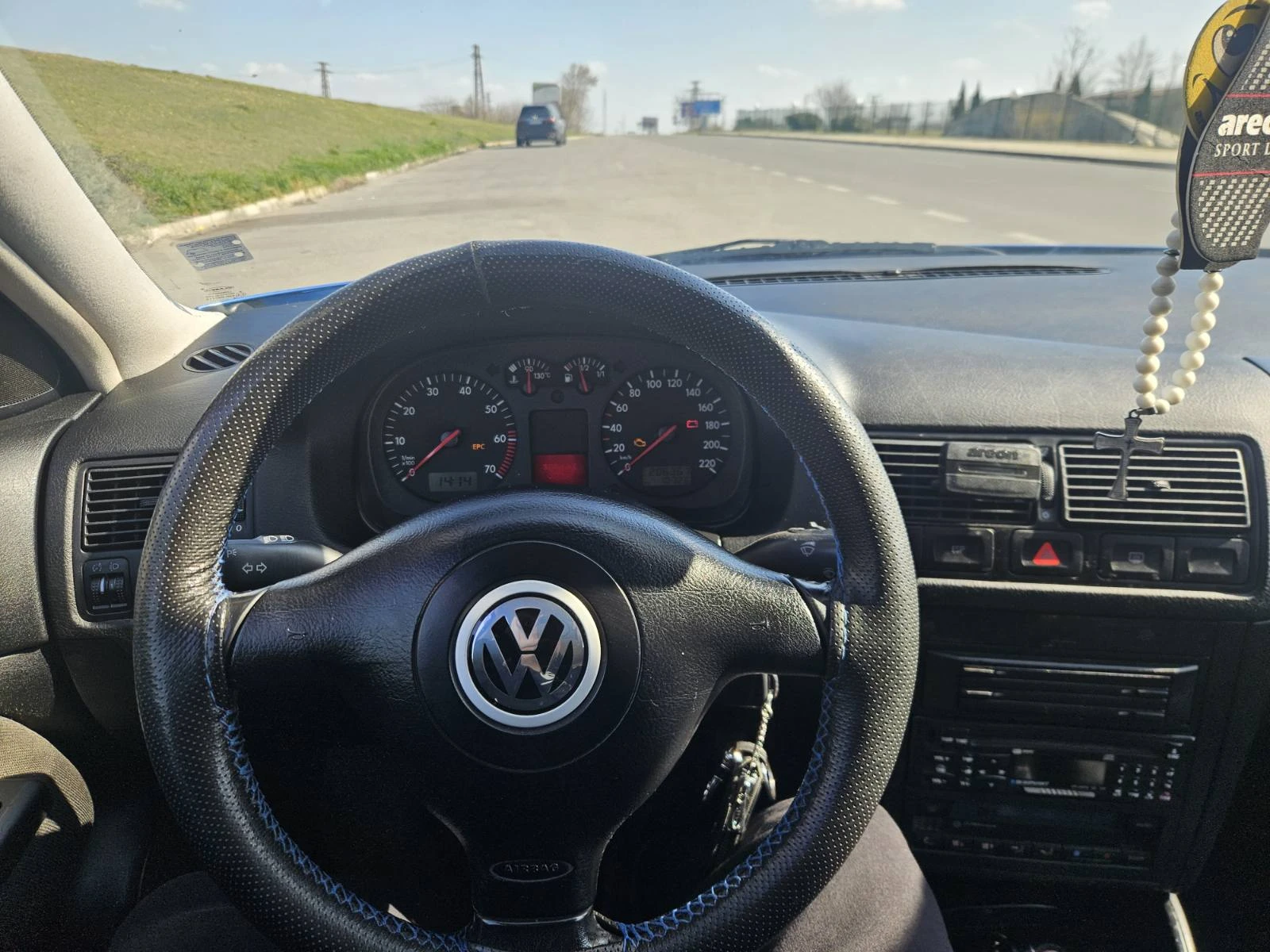 VW Golf 1.4, снимка 5 - Автомобили и джипове - 53890688