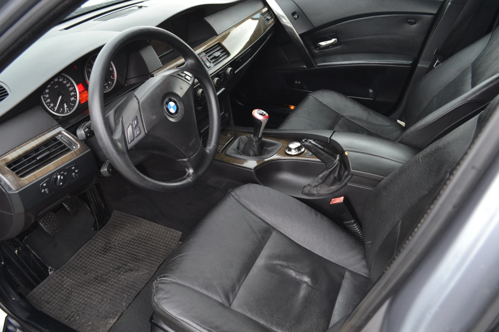 BMW 525 3.0i-197k.s, снимка 8 - Автомобили и джипове - 54040587