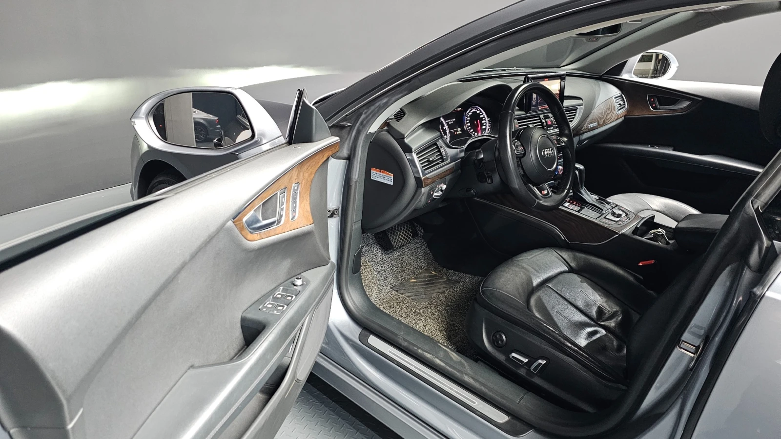 Audi A7 50 TDI Quattro | HUD | Памет | Панорама, снимка 13 - Автомобили и джипове - 54961810