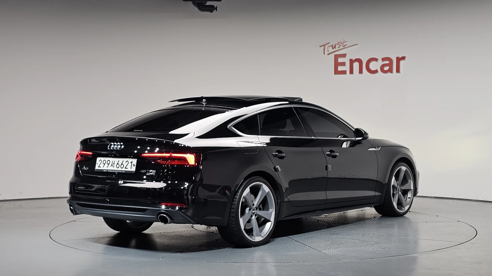 Audi A5 DIGITAL* DISTRONIK* HEAD-UP* КРАЙНА ЦЕНА, снимка 3 - Автомобили и джипове - 54974969