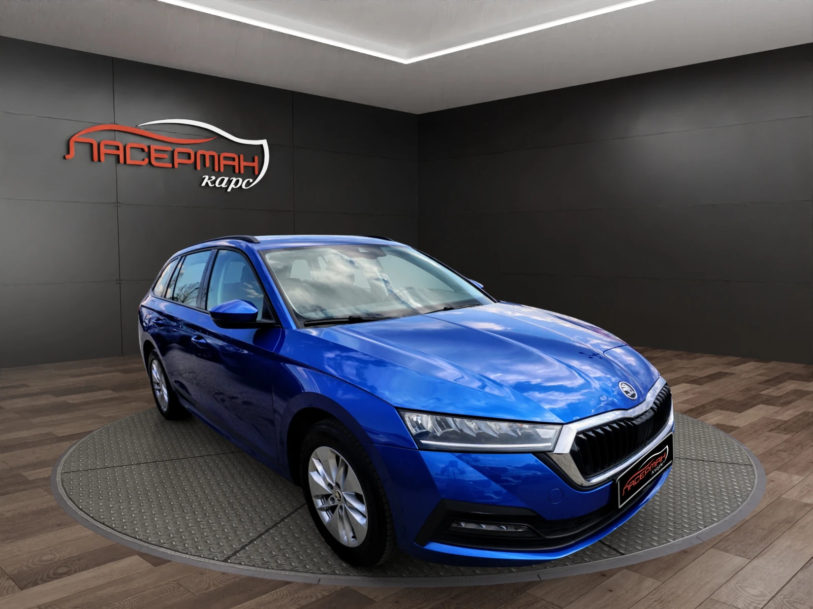 Skoda Octavia 2.0TDI AMBITION SW, снимка 2 - Автомобили и джипове - 55825028