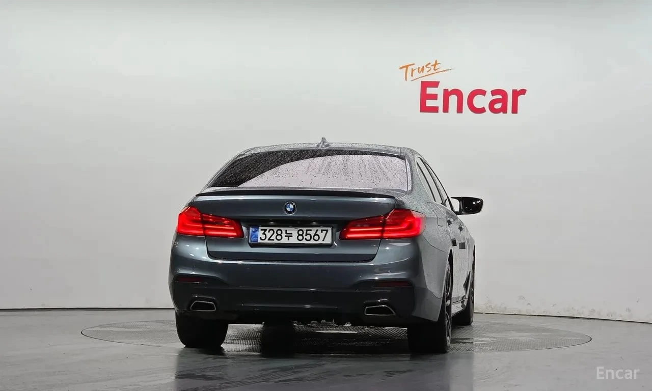 BMW 520 * 520d M Sport Package Plus * ЦЕНА ДО БГ, снимка 4 - Автомобили и джипове - 55963322